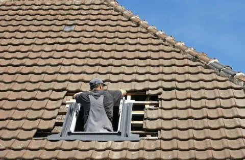Pose de velux - Fontaine-de-Vaucluse